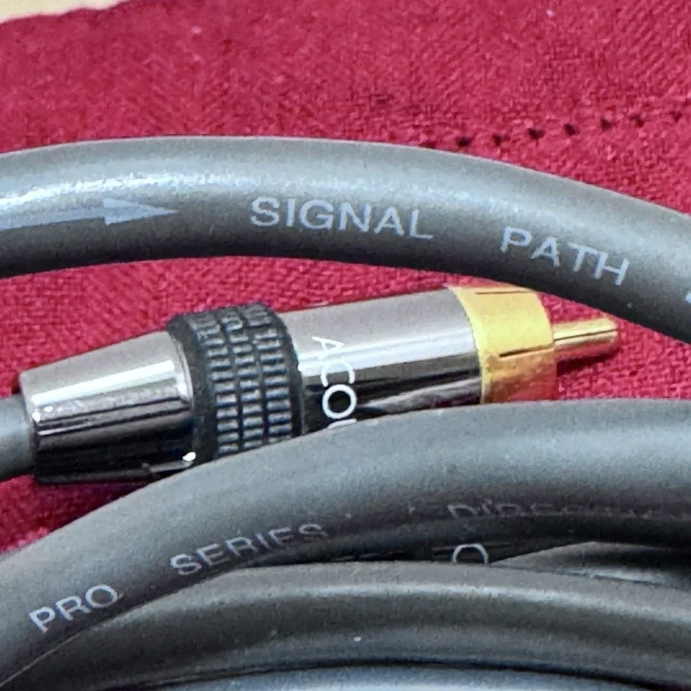 AR Acoustic Research Pro Series Directional Balanced Audio Cable 25 Ft. Gold Pla